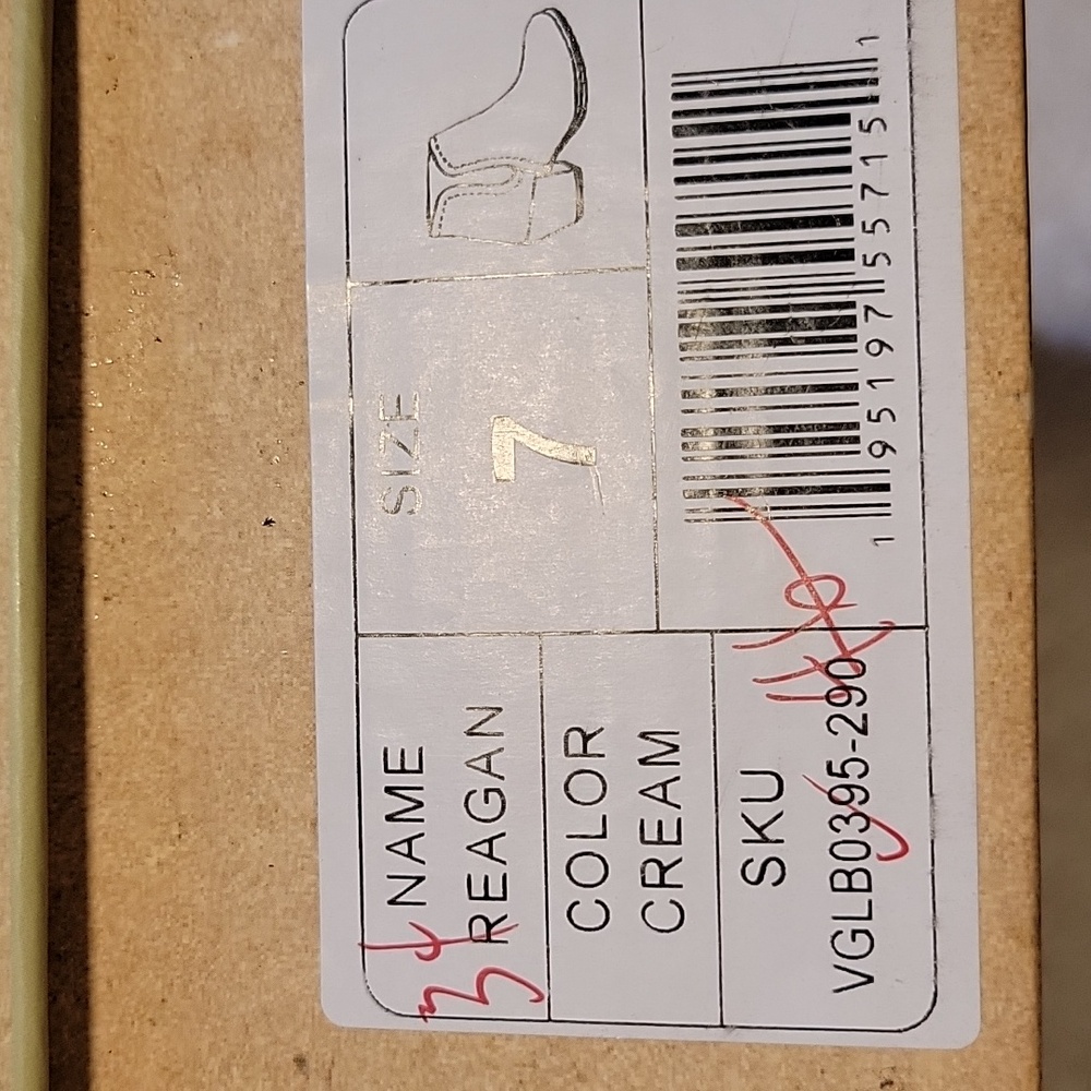 Very G Reagan Ankle Boots, NIB - Picture 10 of 10
